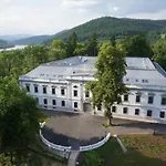 Gino Park Palace - Kastiel Orlove Povazska Bystrica