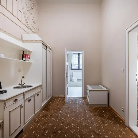 Gino Park Palace - Kastiel Orlove 4* Поважска-Бистрица