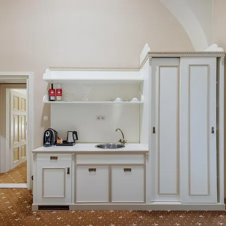 Hotel Gino Park Palace - Kastiel Orlove Považská Bystrica