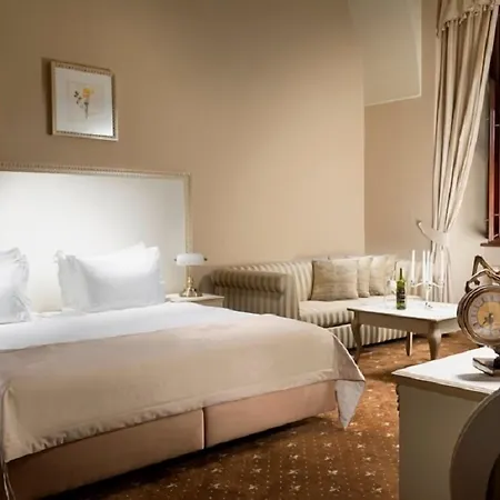 Gino Park Palace - Kastiel Orlove מלון Považská Bystrica