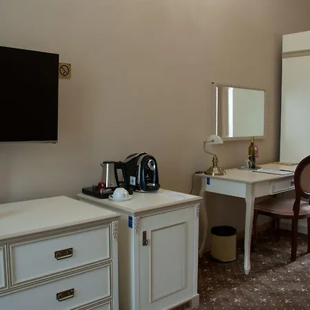 מלון Gino Park Palace - Kastiel Orlove 4*