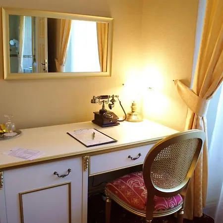 Gino Park Palace - Kastiel Orlove מלון Považská Bystrica