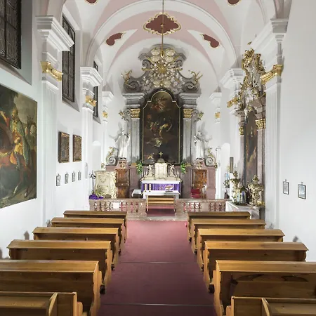 מלון Gino Park Palace - Kastiel Orlove