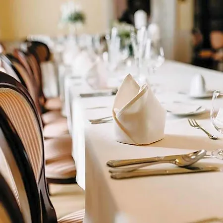 Gino Park Palace - Kastiel Orlove מלון 4*