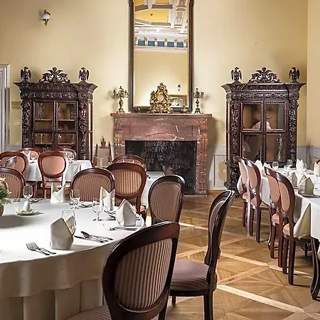 Gino Park Palace - Kaštieľ Orlové Považská Bystrica
