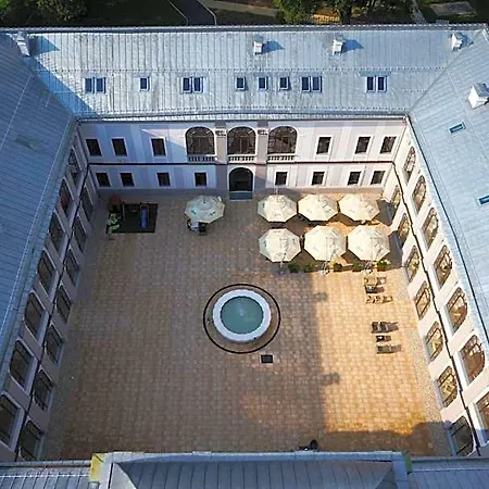 Gino Park Palace - Kaštieľ Orlové Hotel Považská Bystrica