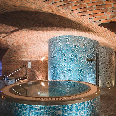 Gino Park Palace - Kastiel Orlove Hotel