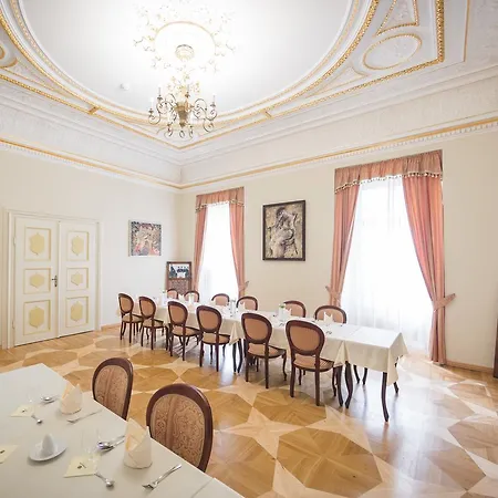 Gino Park Palace - Kaštieľ Orlové Považská Bystrica