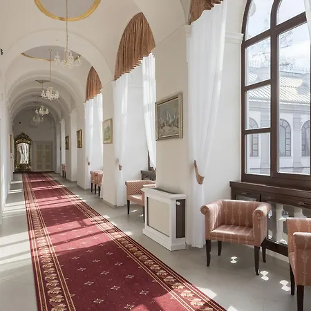Gino Park Palace - Kastiel Orlove Отель 4*